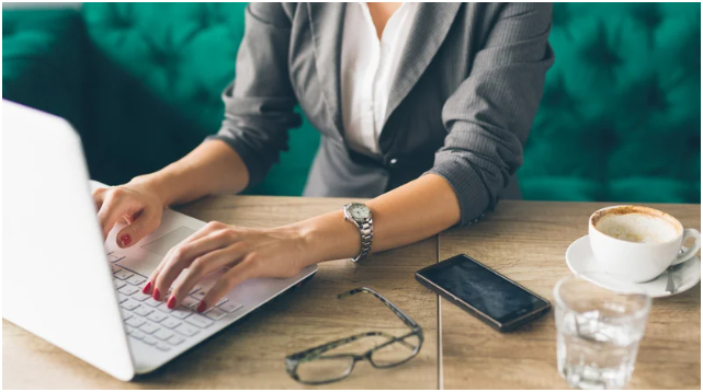 How Do I Know What Laptop to Buy Based on My Usage?