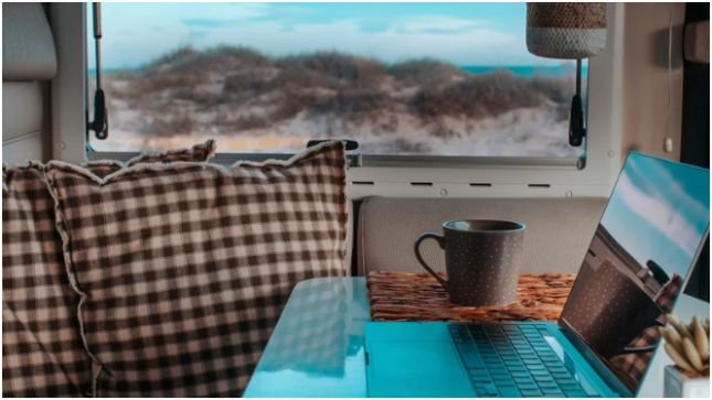 What Is Lifestyle Travel for Digital Nomads?